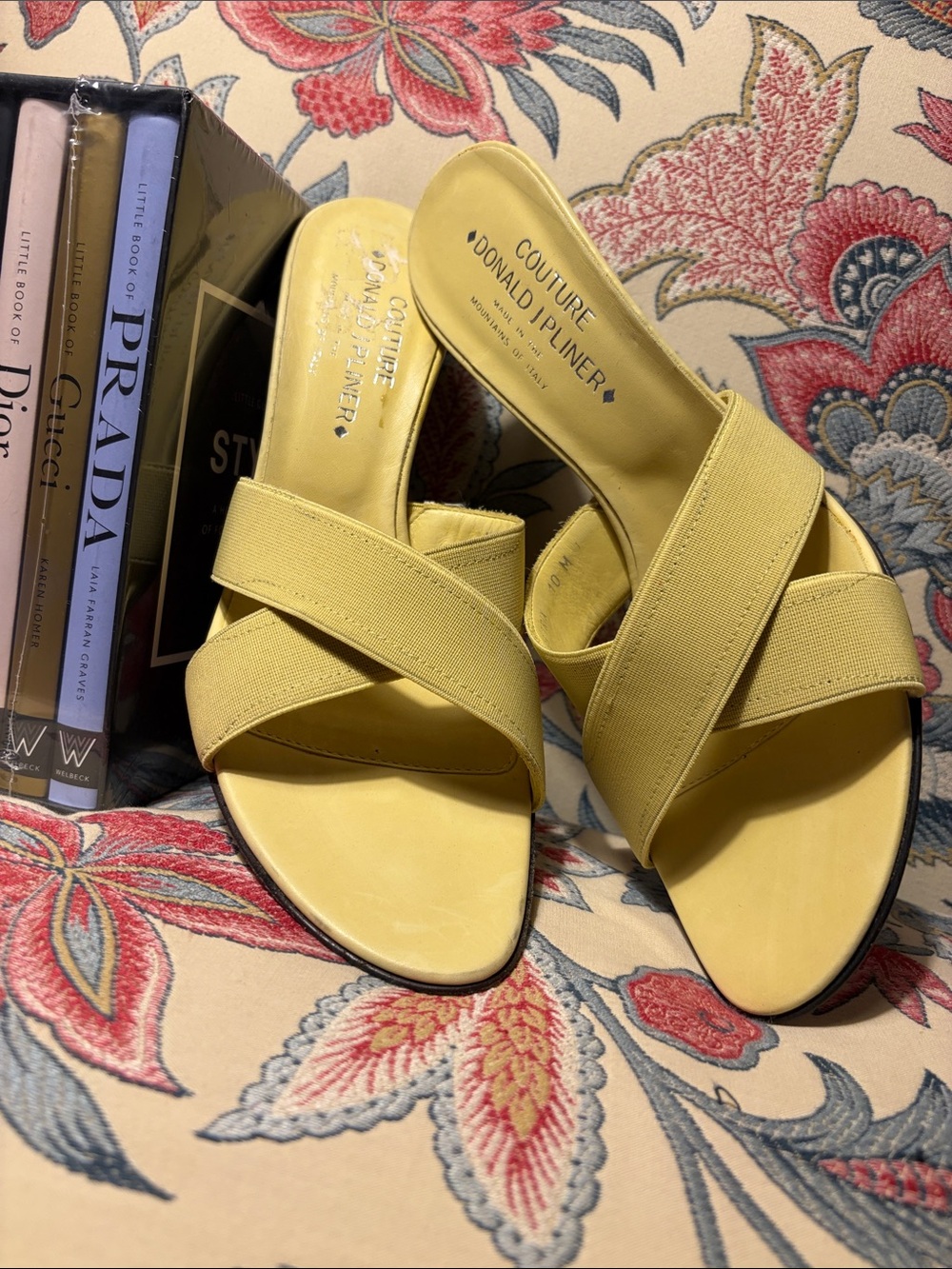 Donald J. Pliner Couture Yellow Crisscross Slide Mules 10M NWOB